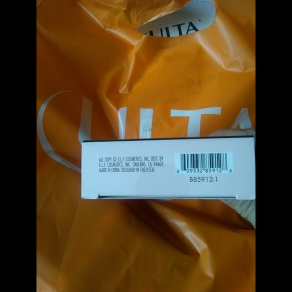 NEW ELF PORELESS PUTTY PRIMER UNIVERSAL SHEER - Picture 3 of 7